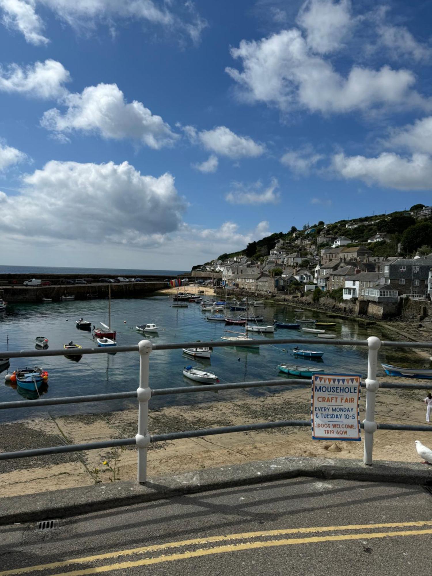 1-Bed Luxury Seafront Cabin In Heart Of Newlyn, Mousehole Exterior foto